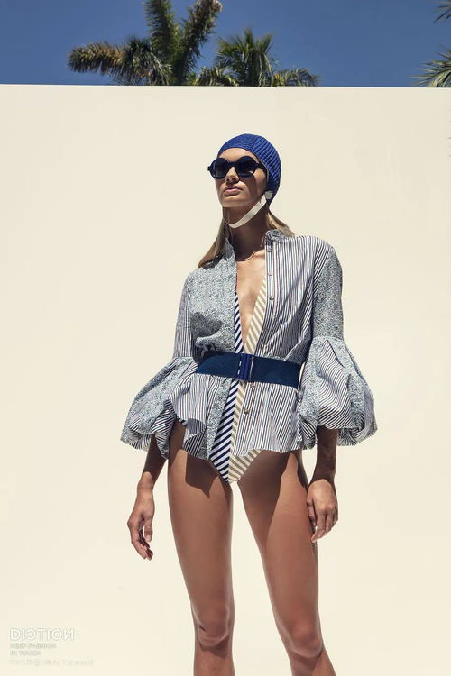 百變條紋巧思搭，皮革點睛品自高——衣櫥里的經典碰撞藝術